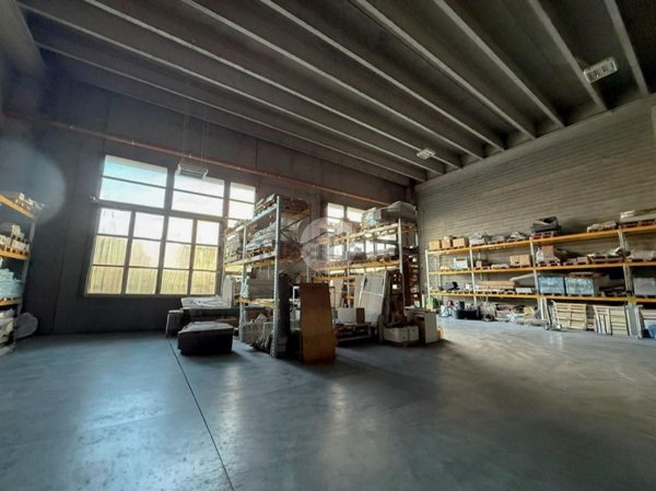 capannone in vendita a Palosco