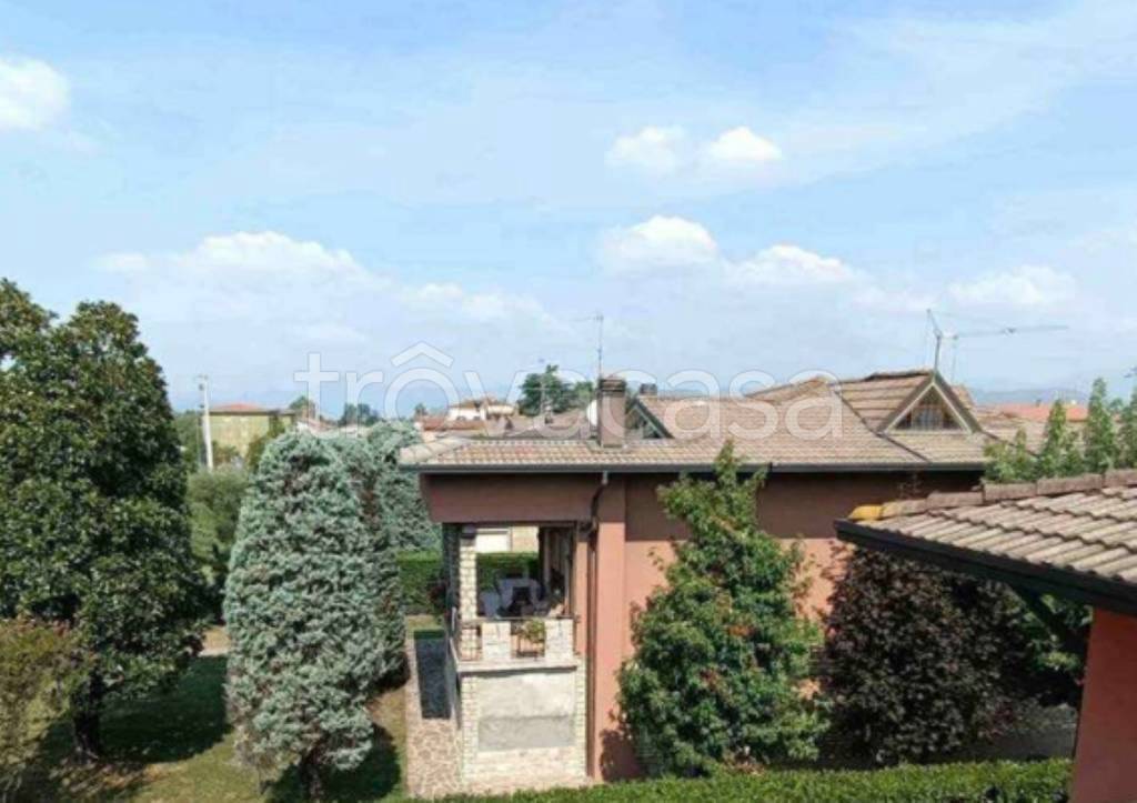 casa indipendente in vendita a Palosco