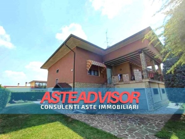 casa indipendente in vendita a Palosco