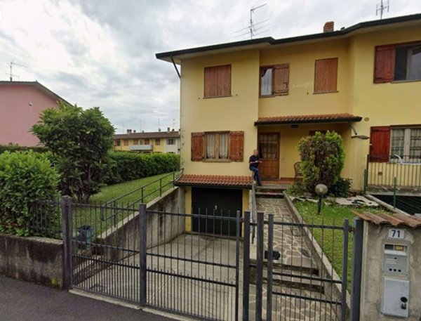 casa indipendente in vendita a Palosco