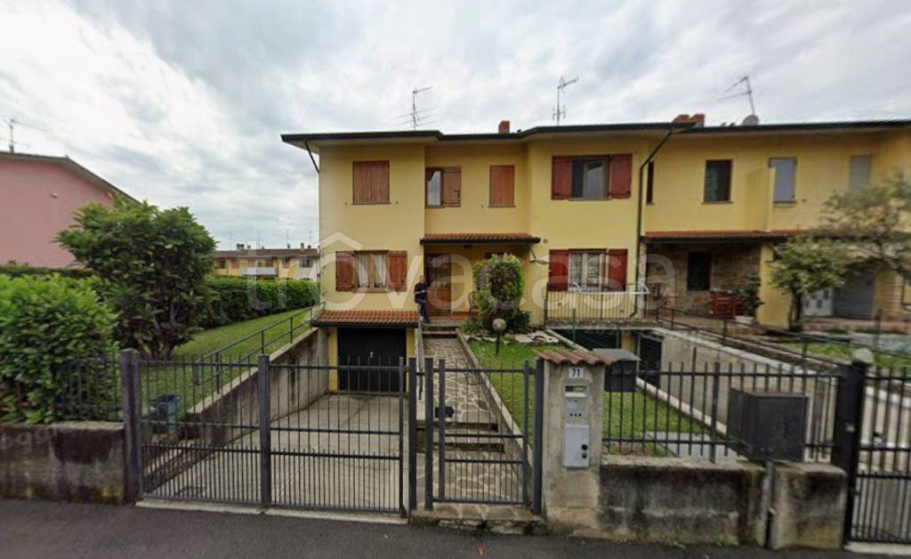 casa indipendente in vendita a Palosco