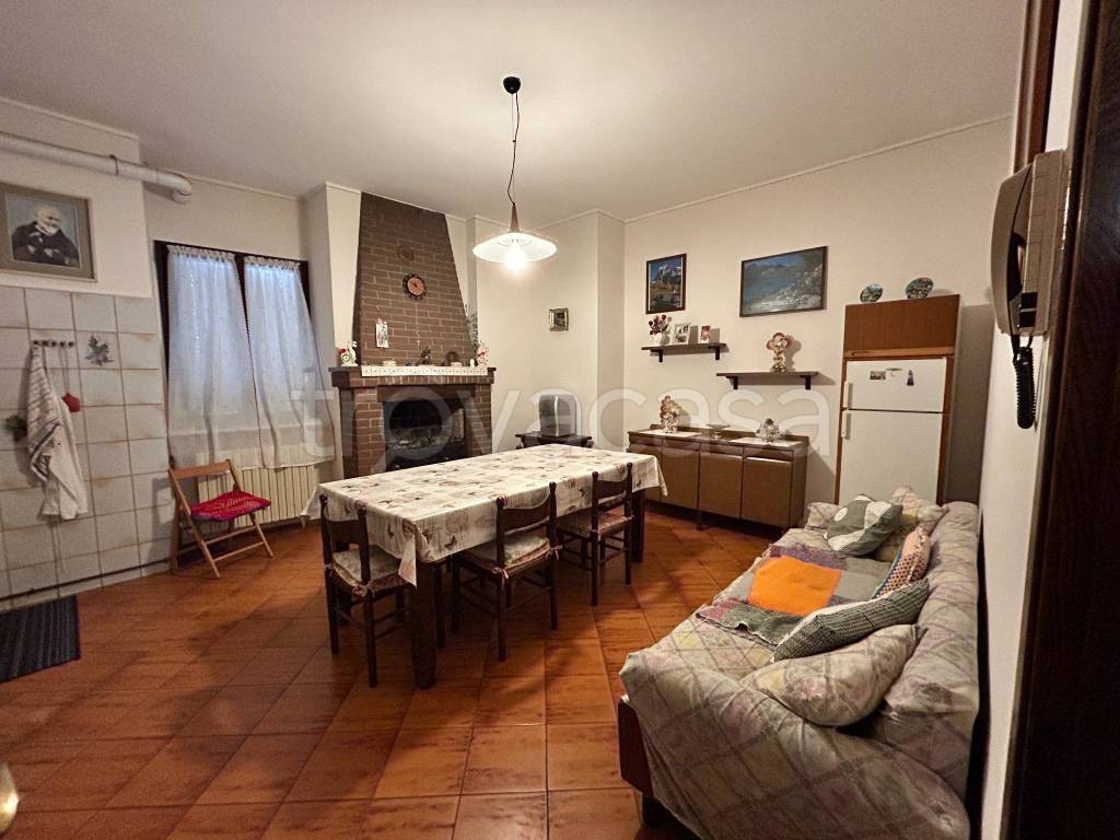 casa indipendente in vendita a Palosco