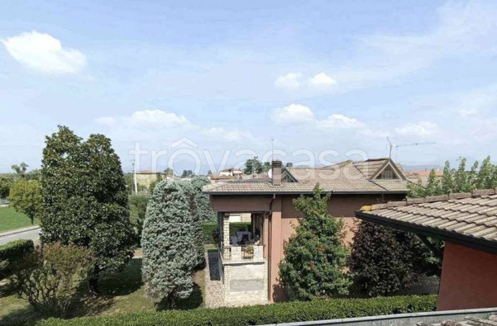 casa indipendente in vendita a Palosco