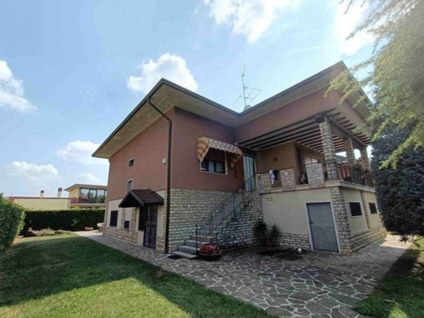 casa indipendente in vendita a Palosco
