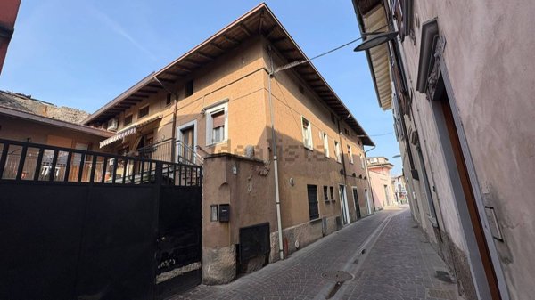 casa indipendente in vendita a Palosco