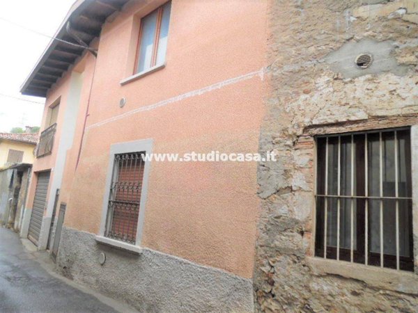 casa indipendente in vendita a Parre