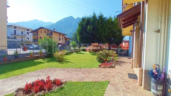 appartamento in vendita a Parre