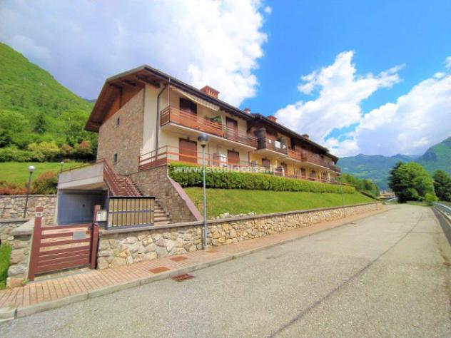 appartamento in vendita a Parre
