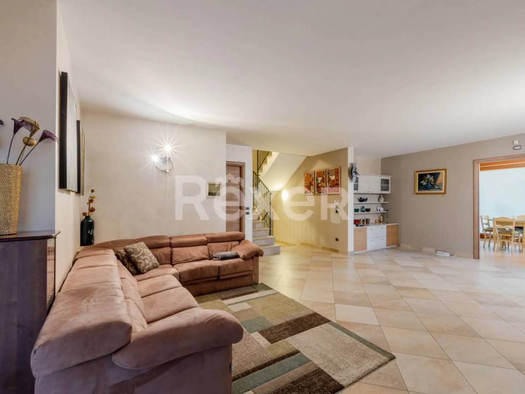 casa indipendente in vendita a Parre