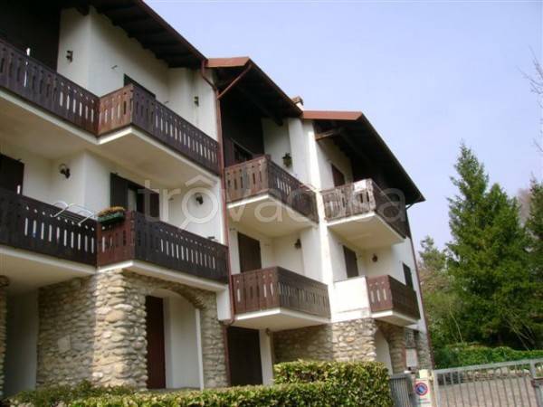 appartamento in vendita a Parre