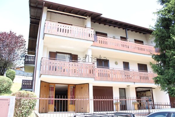 appartamento in vendita a Parre