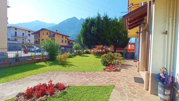 appartamento in vendita a Parre