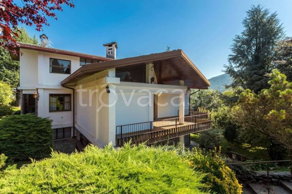 casa indipendente in vendita a Parre