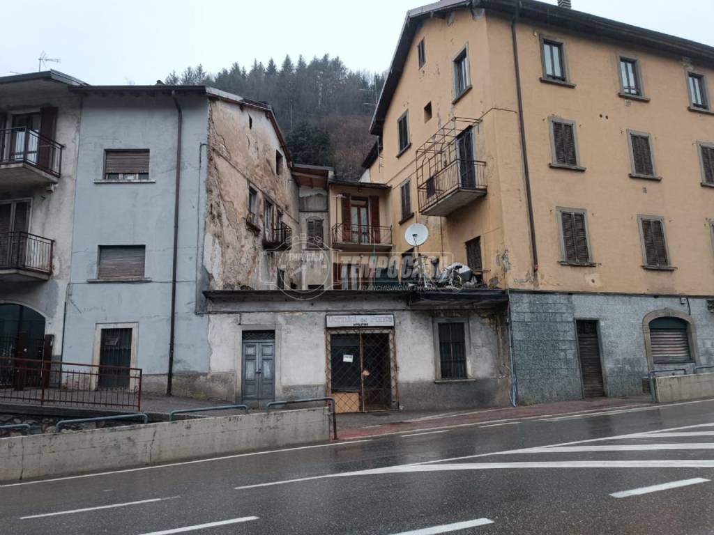 appartamento in vendita a Parre