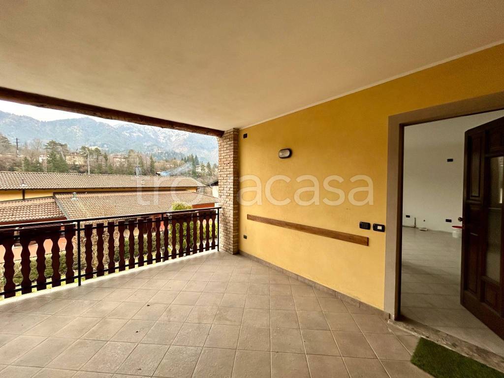 appartamento in vendita a Parre