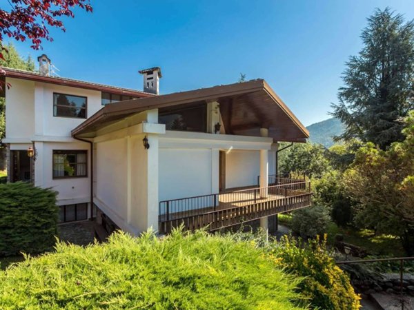 casa indipendente in vendita a Parre