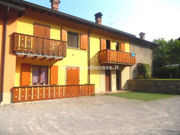 appartamento in vendita a Parre