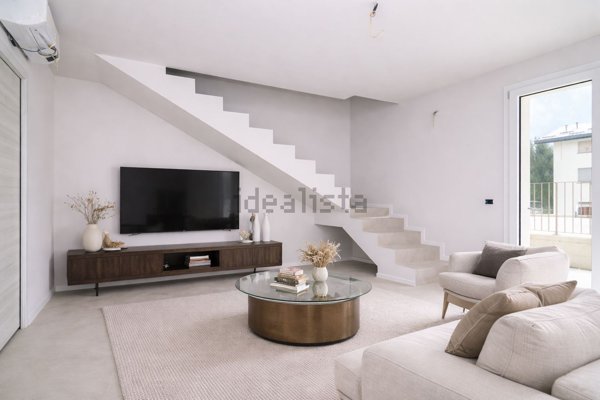 casa indipendente in vendita a Parre