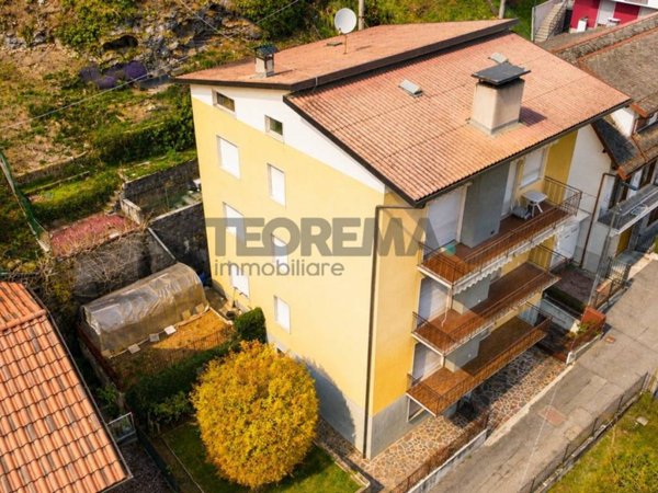 casa indipendente in vendita a Parre