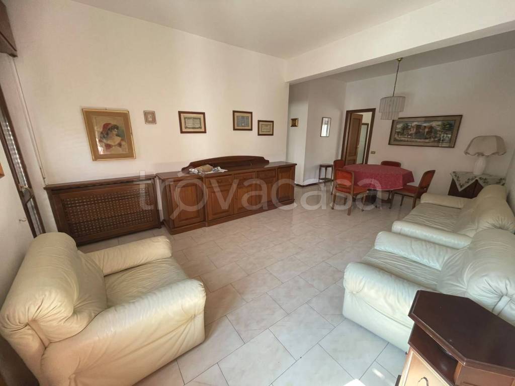 casa indipendente in vendita a Parre