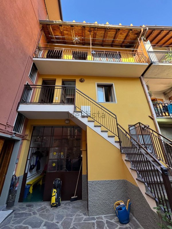 casa indipendente in vendita a Parre