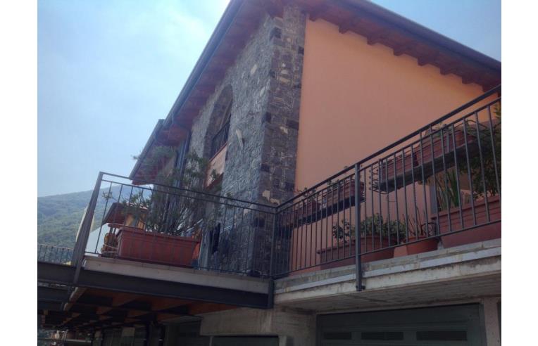 casa indipendente in vendita a Parzanica in zona Acquaiolo