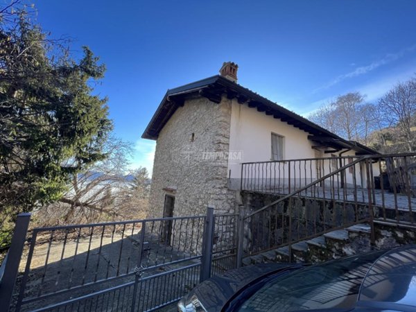 casa indipendente in vendita a Parzanica