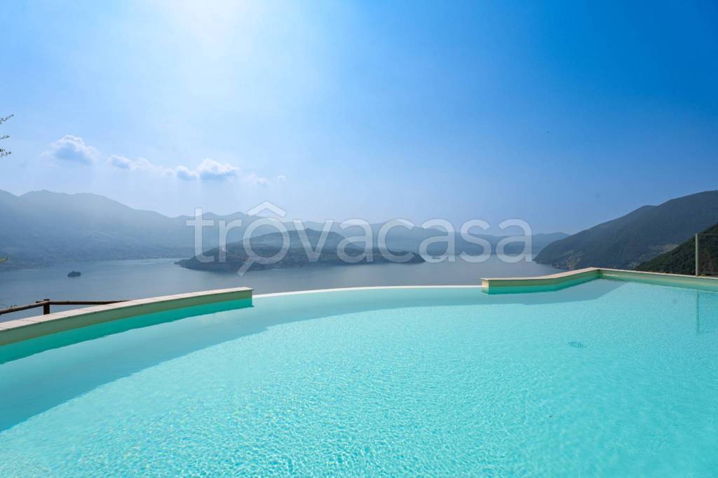casa indipendente in vendita a Parzanica