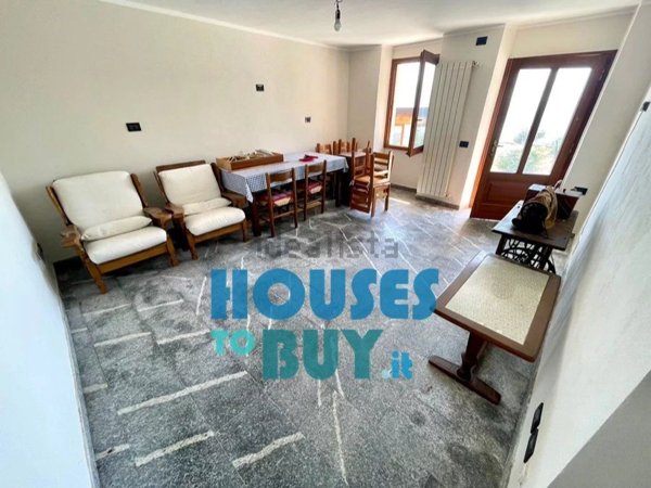 casa indipendente in vendita a Parzanica in zona Acquaiolo
