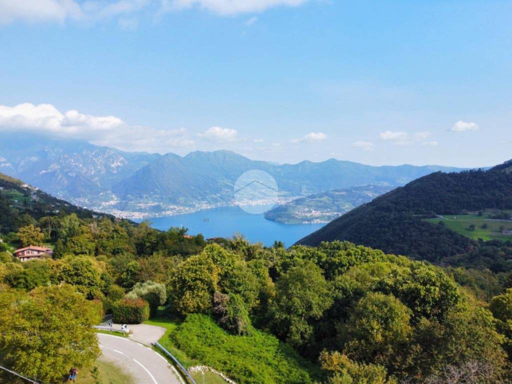 casa indipendente in vendita a Parzanica