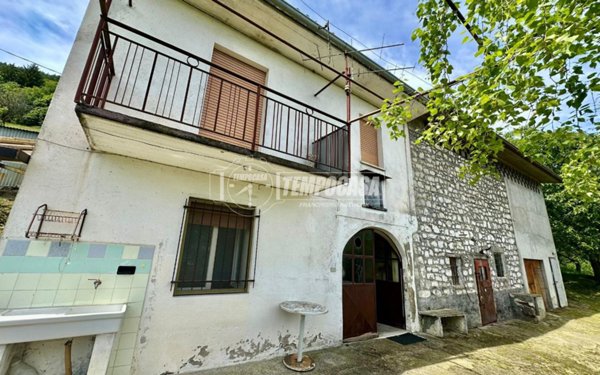 casale in vendita a Parzanica