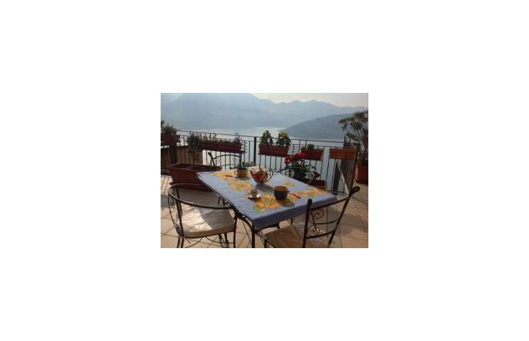 casa indipendente in vendita a Parzanica in zona Acquaiolo