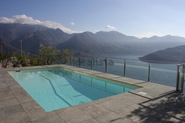 casa indipendente in vendita a Parzanica