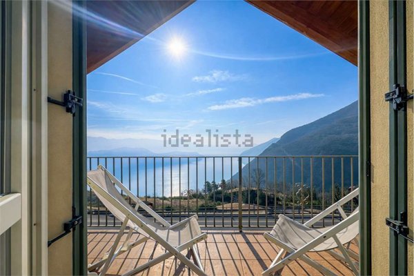 casa indipendente in vendita a Parzanica in zona Belvedere