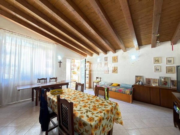 casa indipendente in vendita a Parzanica