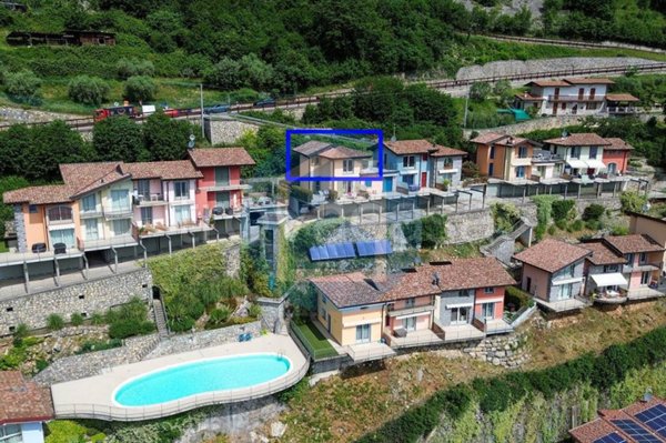 appartamento in vendita a Parzanica in zona Spiglia