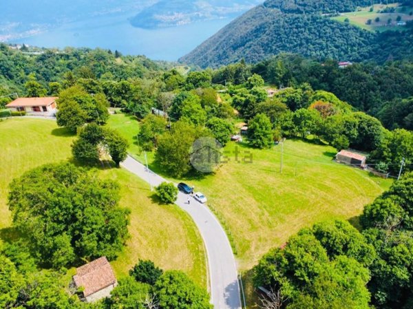 terreno agricolo in vendita a Parzanica in zona Belvedere
