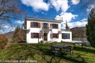 casa indipendente in vendita ad Andrate
