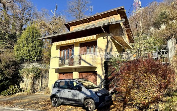 casa indipendente in vendita ad Andrate