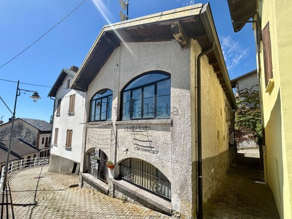 appartamento in vendita ad Andrate