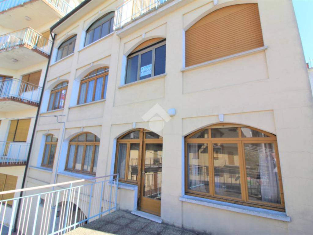 appartamento in vendita ad Andrate