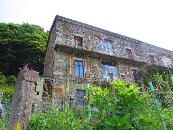 appartamento in vendita ad Andrate