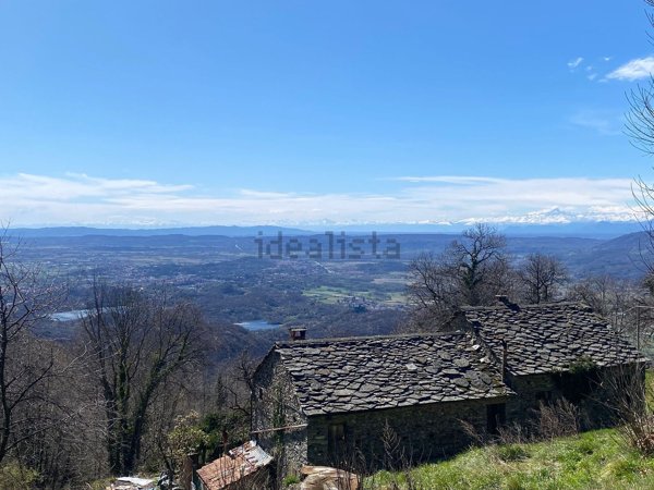 casale in vendita ad Andrate