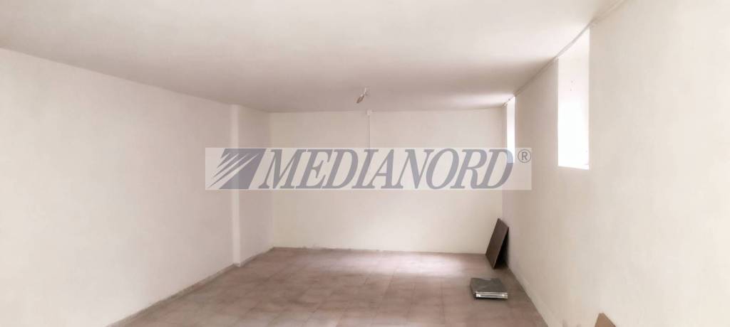 locale commerciale in vendita a Pedrengo