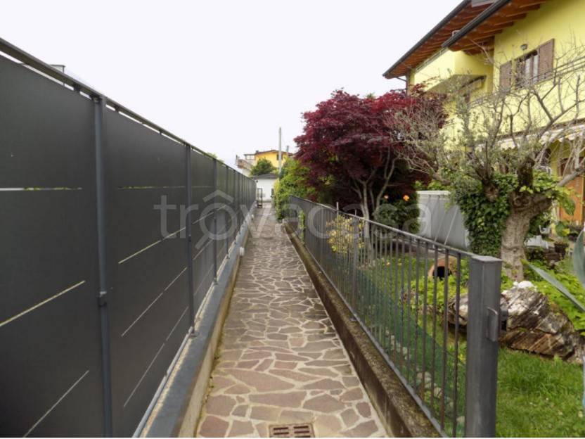 casa indipendente in vendita a Pedrengo