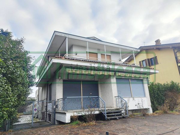 casa indipendente in vendita a Pedrengo