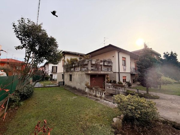 casa indipendente in vendita a Pedrengo