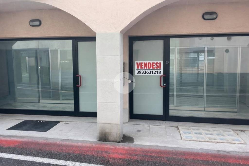 negozio in vendita a Pedrengo