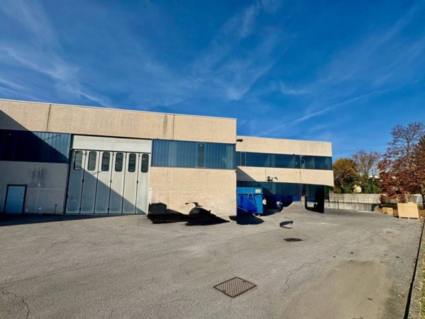 capannone in vendita a Pedrengo