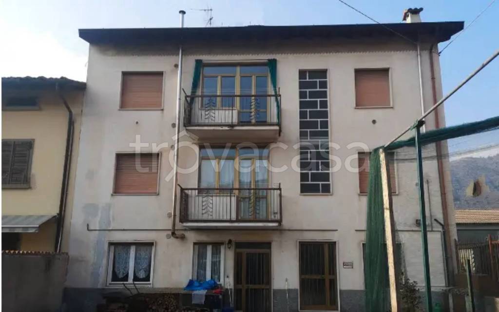 appartamento in vendita a Peia